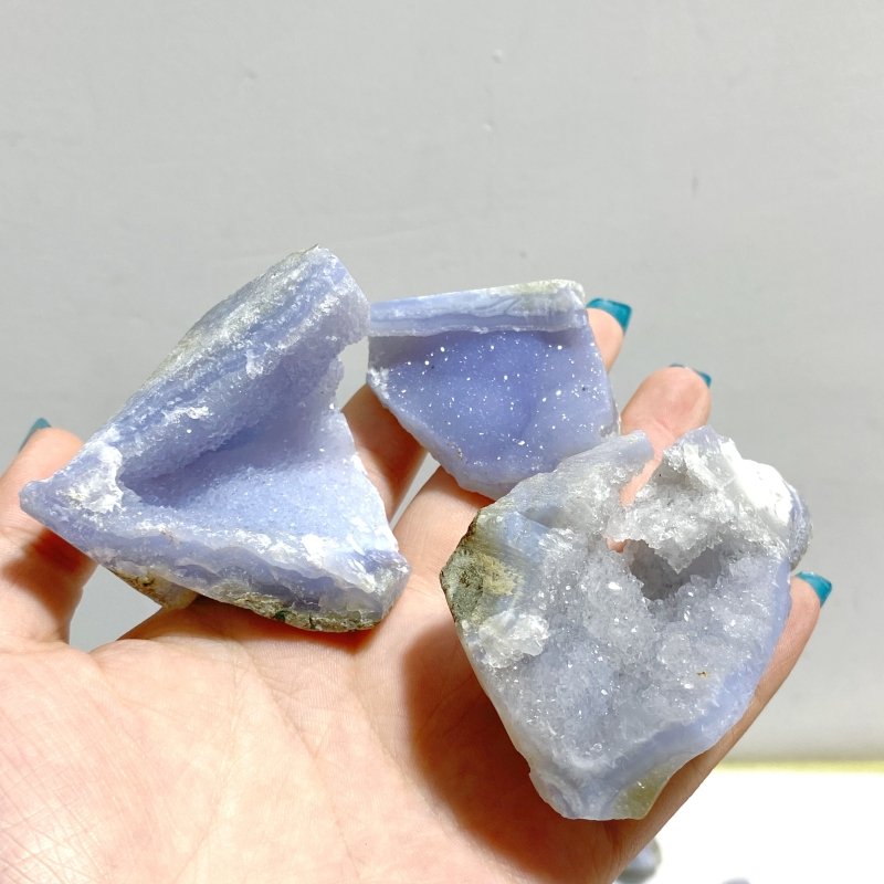 29 Pieces Geode Blue Chalcedony Druzy - Wholesale Crystals
