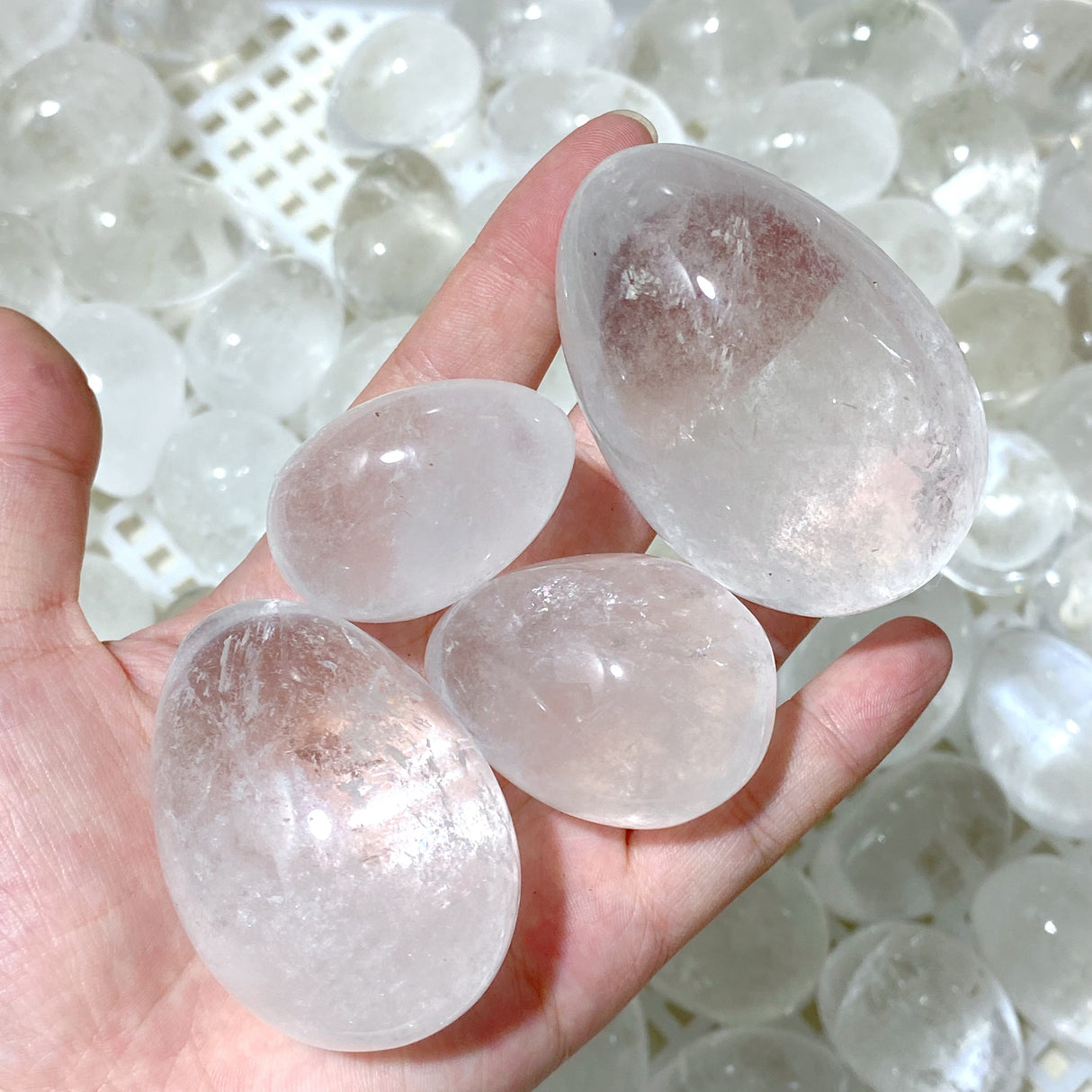 139 Pieces Clear Quartz Eggs (Sea Freight Only)