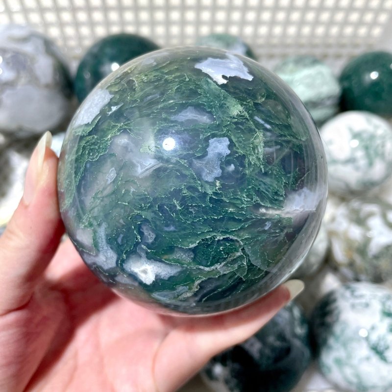 18 Pieces Moss Agate Spheres Clearance - Wholesale Crystals