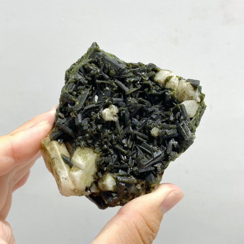 34 Pieces Raw Epidote Stone Specimen For Collection -Wholesale Crystals
