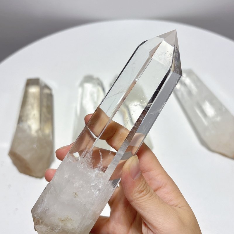 5 Pieces Clear Quartz Large Points Raw Bottom - Wholesale Crystals