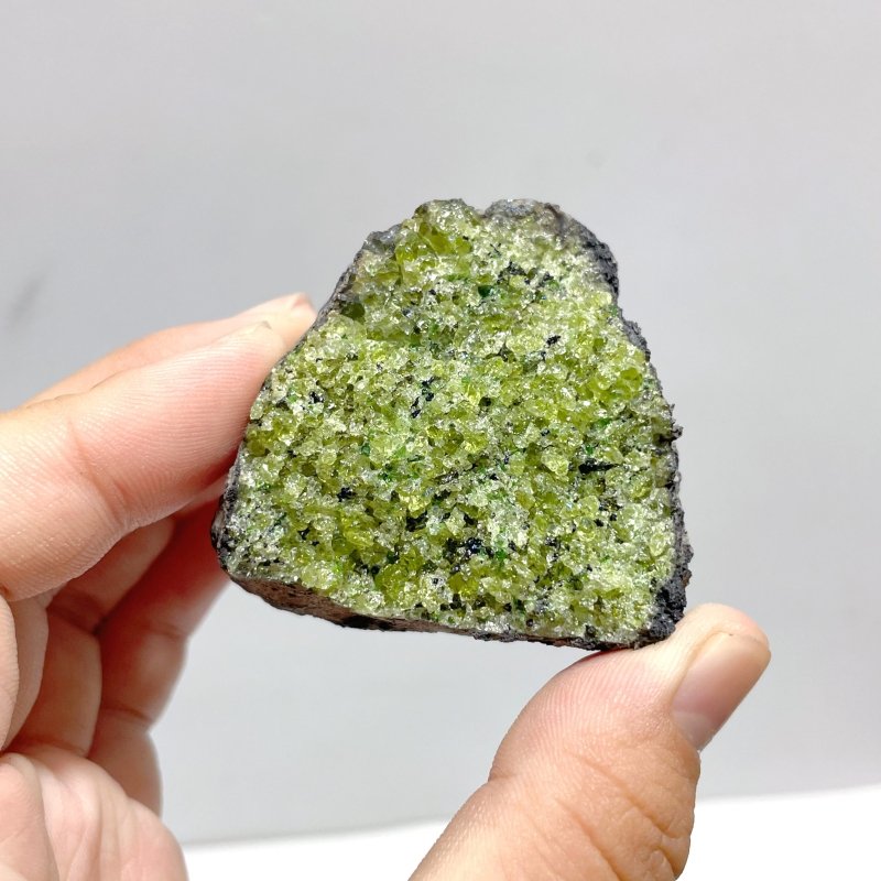 70 Pieces Peridot Raw Stone Specimen - Wholesale Crystals