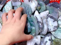 Moss Agate Arrow Head Shape Home Decor Wholesale