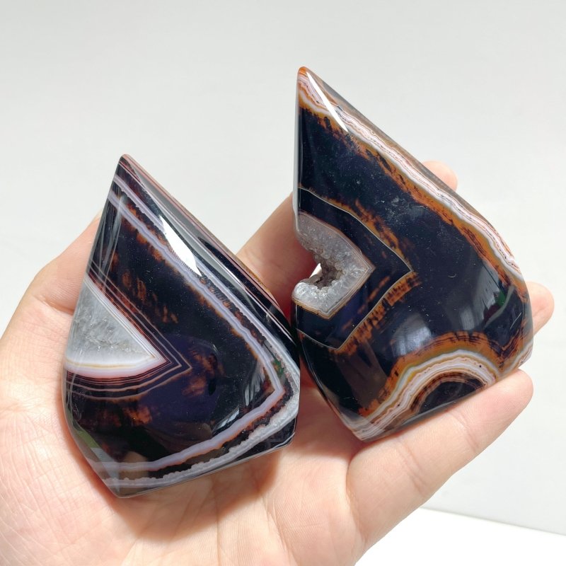 Red&Black Stripe Agate Mixed Quartz Arrow Head Shape Wholesale - Wholesale Crystals