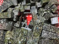 Green Dot Stone Mixed Natural Brass Four-Sided Tower Point Wholesale