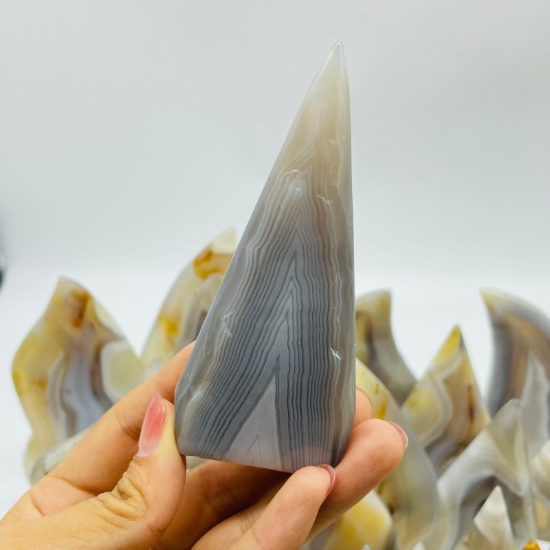 42 Pieces White Stripe Agate Arrow Head Shape Carving -Wholesale Crystals