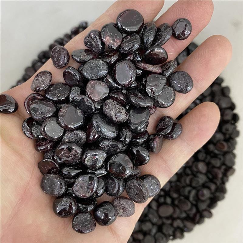 red garnet gravel chips -Wholesale Crystals