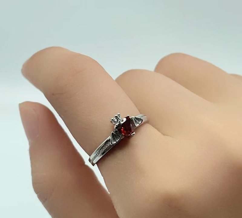 Garnet Cut Faceted Heart Ring Bat Crown Wholesale -Wholesale Crystals